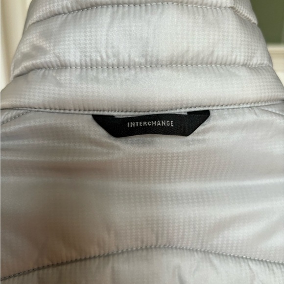 Women’s large Columbia titanium, two-piece with detachable hood and snow belt. - Picture 11 of 15